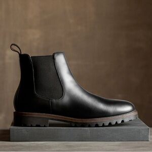 Portland Leather Goods Mens Black Chelsea Boots with Elastic Panels